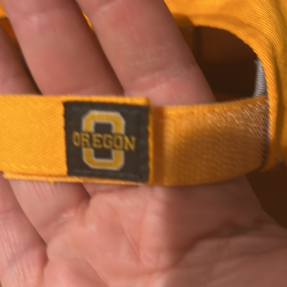 Oregon Ducks Baseball Cap NCAA Cotton Embroidered Yellow OSFM Strap Back Hat - Picture 3 of 3